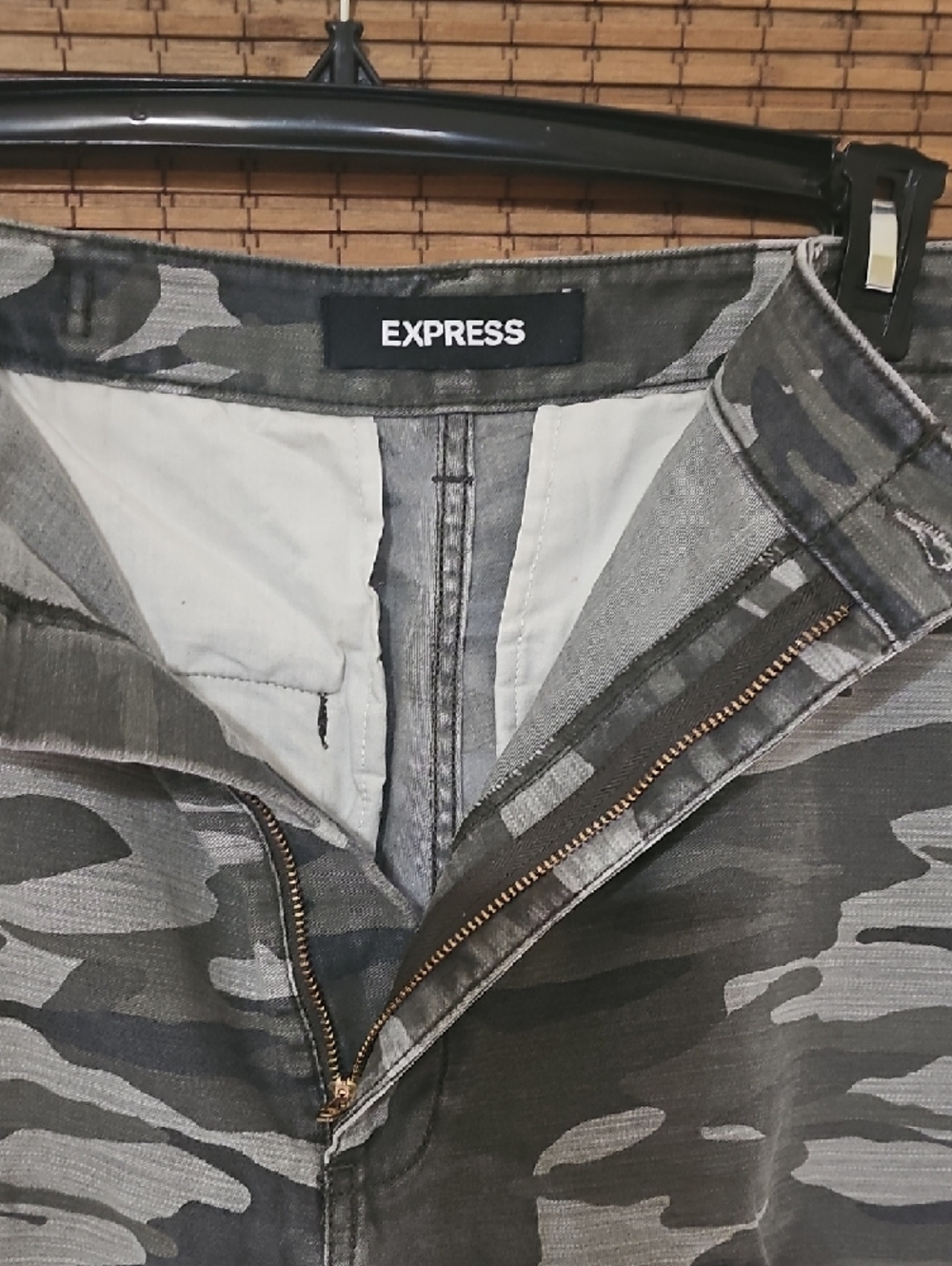 Express Camouflage Cargo Shorts - Olive/Gray - Picture 2 of 6